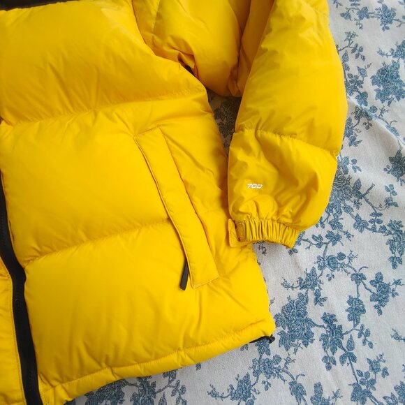 The North Face 1996 Retro Nuptse Jacket 'Summit Gold - Picture 5 of 11